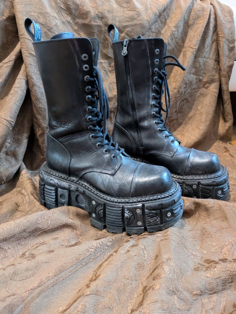 New Rock platform boots